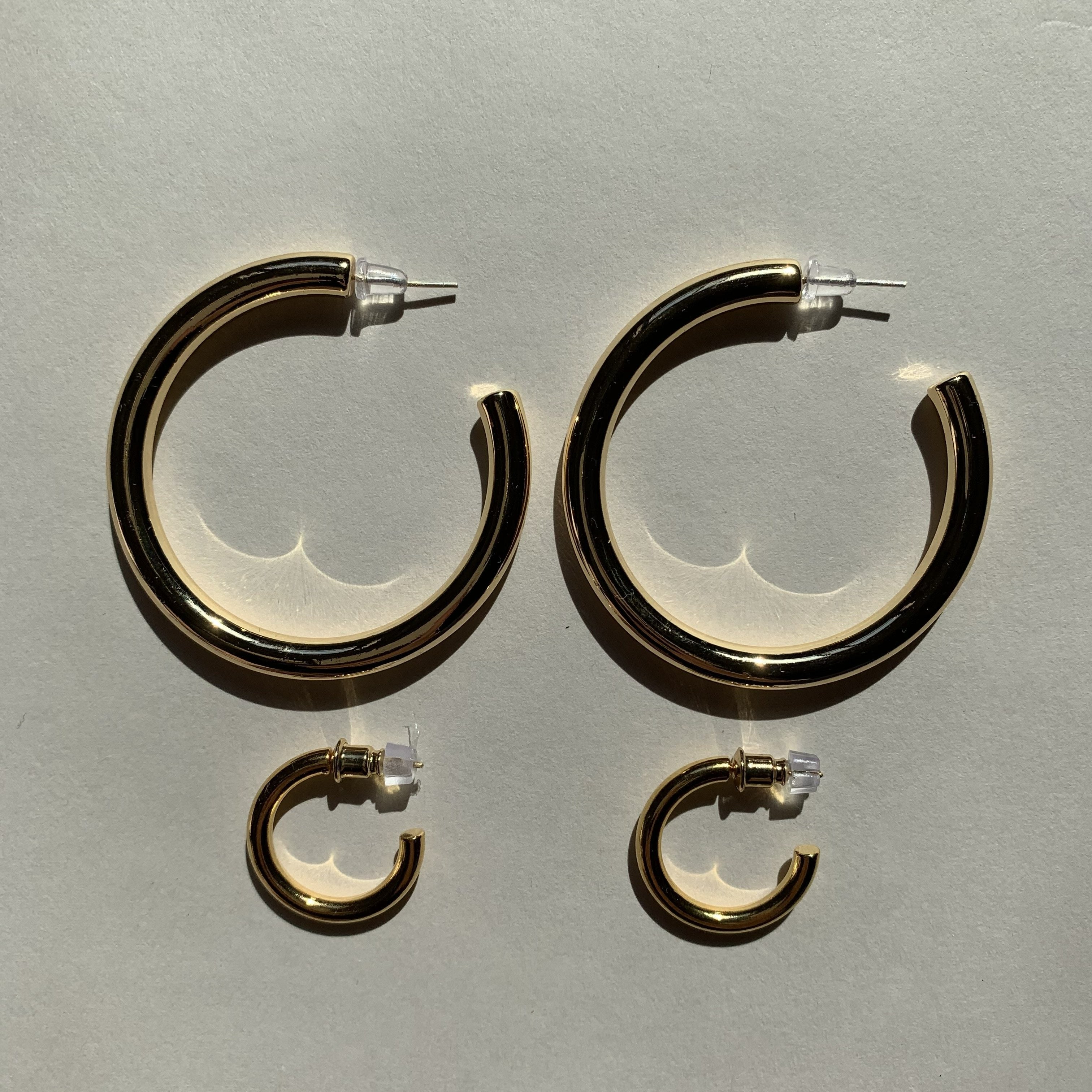 Simple hoop pierce